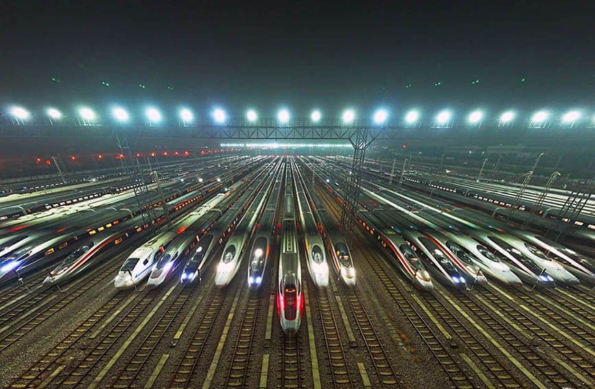 春运即将拉开大幕 动车集结如“陆地航母”