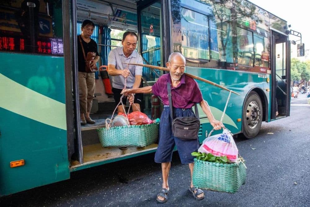 13路，全网点赞！
