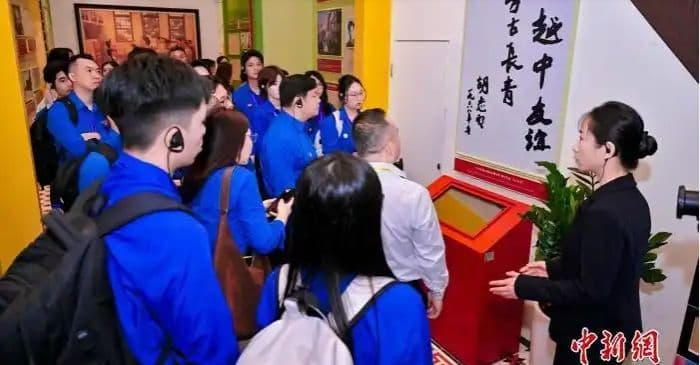 红色纽带系山海 青春同心向未来