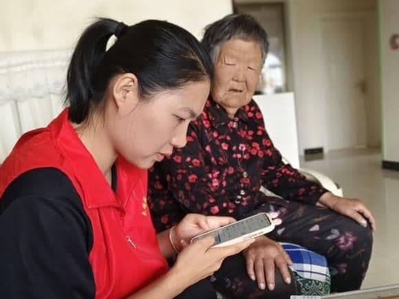 内蒙古准格尔旗:蓝天街道白云社区全旗老年人代缴医保